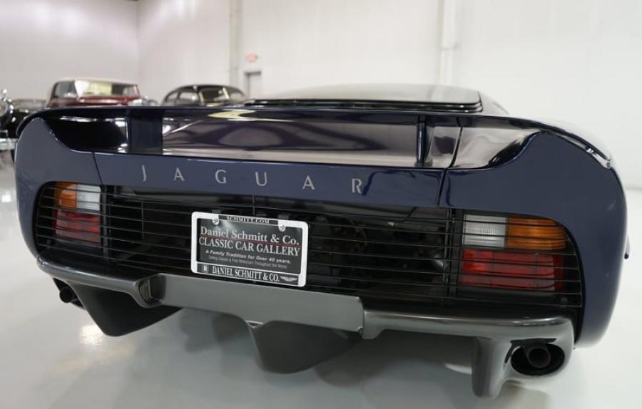  Jaguar XJ220 1994 года  (фото 5 из 55)